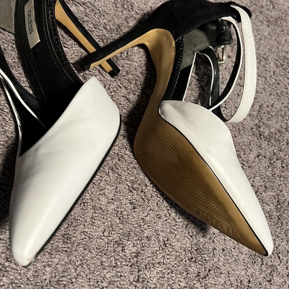 Guess ankle strap pump size 7.5 - Picture 2 of 6